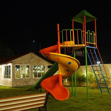 New Mouchak Hotel & Resorts Tajpur ภายนอก รูปภาพ
