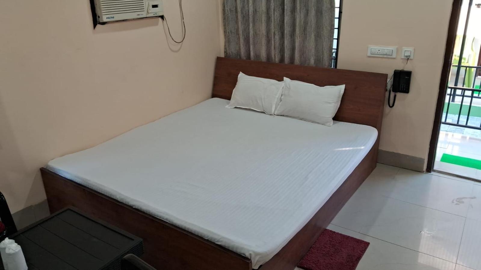 New Mouchak Hotel & Resorts Tajpur ภายนอก รูปภาพ